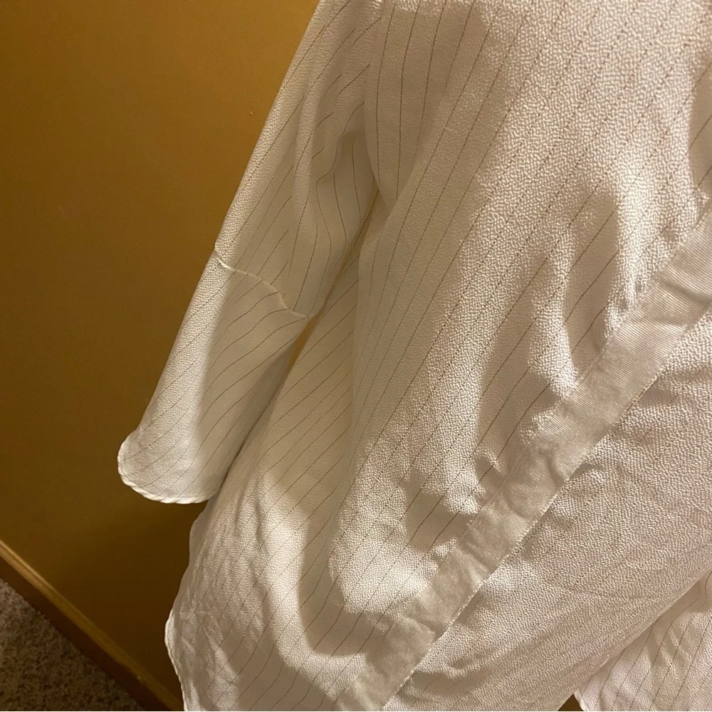 Roz & Ali white gold metallic thread pinstripes button down back large sleeve XS - Picture 10 of 12
